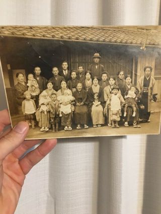 Vintage Black And White Photo Picture Large Family - Japan - 1940 