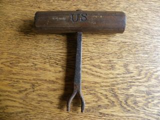 Civil War Era Union Cannon Ball Fuse Wrench Wide " Us " Marked Wood Handle