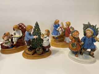 Avon Vtg Christmas Memories Figurines.  Set Of 4 1981 - 1984
