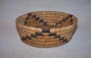 Fine Small Old Vintage Native American Woven Basket - Patina - Estate