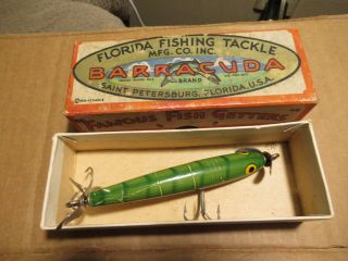 Vintage Florida Fishing Tackle Barracuda Wood Wooden Bass Lure W/box - Green
