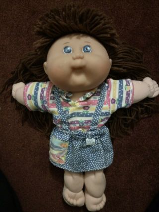 Cabbage Patch Kids Girl Mattel First Edition 1995 Brown Hair Blue Eyes