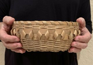 Vintage Native Winnebago Great Lakes Indian Split Ash Basket Curly Cues