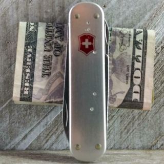 Victorinox Money Clip Silver Smooth Alox Swiss Army Knife Decent