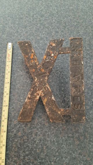 - X1 Or 1x - Vintage Fh Ayres Cast Iron Roman Numeral Shop Display Sign 9 Or 11