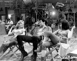 Elvis Presley & Yvonne Craig On The Set Of " Kissin 