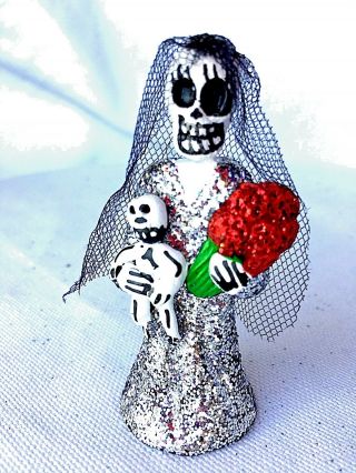 Day Of The Dead Skeleton Figure - Woman With Baby And Flowers - Mexico
