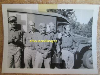 Real Photo Military Men Pose By Ambulence Truck Mash Us Wwii 1942 R7