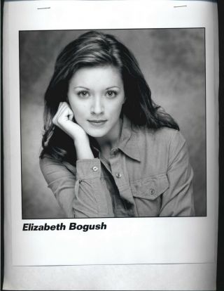 Elizabeth Bogush - 8x10 Headshot Photo With Resume - The Big Bang Theory