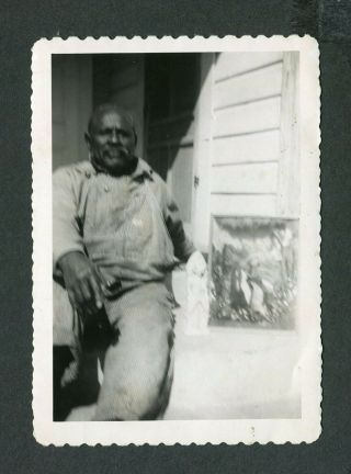 Vintage Photo Man W/ Painting African American 431076