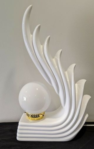 MID CENTURY ART DECO WAVE / ANGEL WING RETRO WHITE CERAMIC TABLE LAMP 2