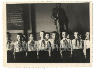 1950 School Life Lenin Soviet Pioneers Handsome Young Boys Scouts Vintage Photo