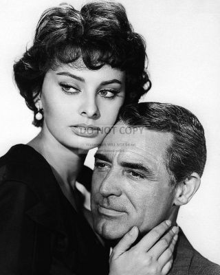 Cary Grant And Sophia Loren In " Houseboat " - 8x10 Publicity Photo (az327)