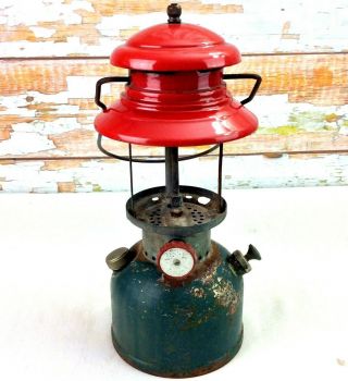 Vintage June 1951 Coleman Christmas Lantern 200a Red Ventilator Green Fount