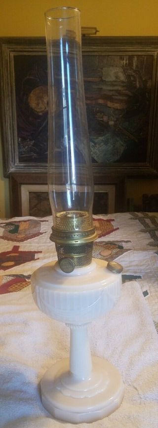 Rare Scalloped Base Aladdin B - 75 Alacite Tall Lincoln Drape Kerosene Oil Lamp