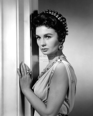Jean Simmons In The 1960 Film " Spartacus " - 8x10 Publicity Photo (mw435)