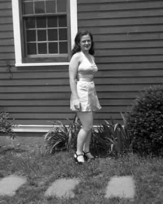 Vintage Negative: High Heels Backyard Pin - Up Girl Lady Woman Gams 40 