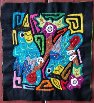Mola Art Reverse Appliqué Panama Kuna Indian Hand Stitched Colorful Birds Motif