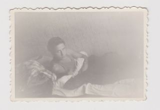 Handsome Young Man Guy Portrait In Bed Vintage Orig Photo (60639)