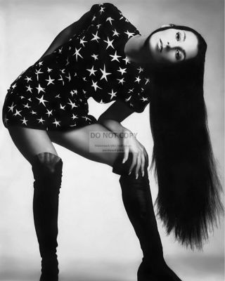 Cher Legendary Entertainer Singer Actress - 8x10 Publicity Photo (bb - 712)