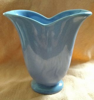 Vintage Art Deco Red Wing Pottery Tulip Vase 999