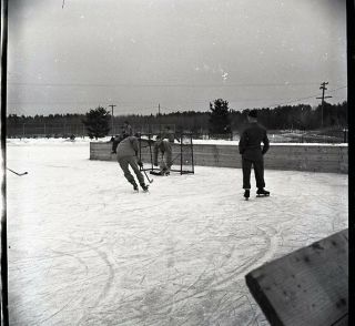 U.  S.  Soldiers Playing Ice Hockey On Outdorr Rink Vtg 1940 