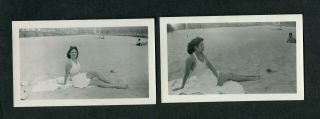 Vintage 1940s Photos Pretty Girl In Swimsuit On Beach 400086