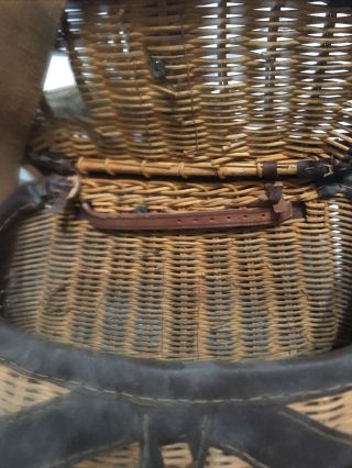 Vintage 1950’s Fishing Creel With Extra Strap 2