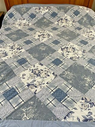 Pretty Blue & White Vintage Hand Quilted Plaids & Floral 9 Patch Quilt 686