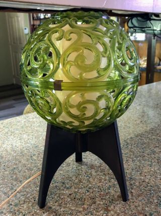 Vtg Mid Century Modern Plastic Round Lamp Green Orb Shade