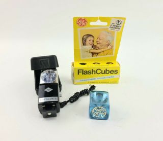 Vtg Agfalux C Flash Cube With Case And Flash Cubes (18 Flashes Total)