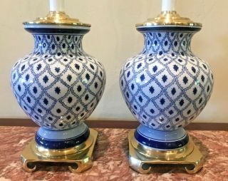 Vintage Pair Chinese Cobalt Blue & White Porcelain / Brass Jar Vase Table Lamps