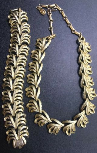 Vintage Coro Pegasus Gold Tone Leaf/fronds Linked Necklace & Bracelet