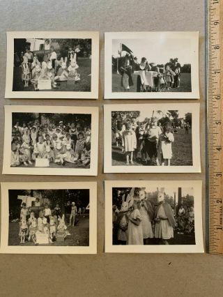 Vintage Photos - Chicago Public Library Story Hour - Peter Rabbit Costumes