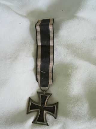 Ww1 German Iron Cross 2nd Class With Ribbon - - 1813 - 1914 Fw