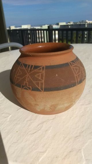 Early 1974 Black Tail Deer Sioux Pottery Rapid City Wheel Thrown Red Clay Pot