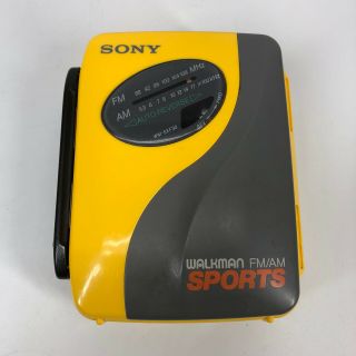 Please Read Vintage Sony Walkman Sports Wm - Sxf30 Fm Am Cassette