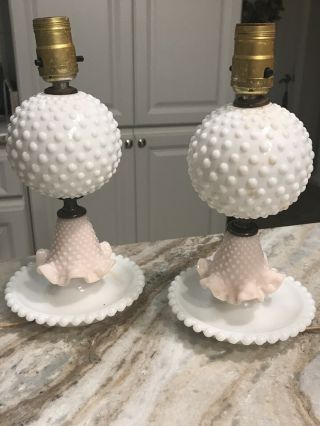 Pair (2) Vintage Boudior Bedroom Table Lamps White And Pink Milk Glass Hobnail