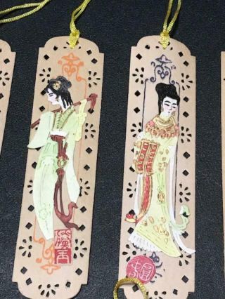 Vintage Japanese Set of 12 Wooden Handpainted Book Marks 3