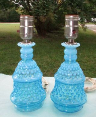 Vintage Pair Vanity Or Bedroom Blue Opalescent Hobnail Glass Lamps Fenton