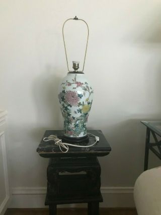 Oriental Asian Ginger Jar Floral Design Table Lamp - Footed Wooden Base