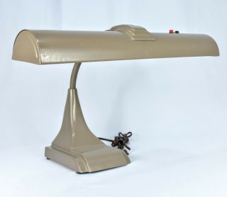 Vintage Chicago Art Specialty Co.  Gooseneck Desk Lamp Industrial Art Deco Tan