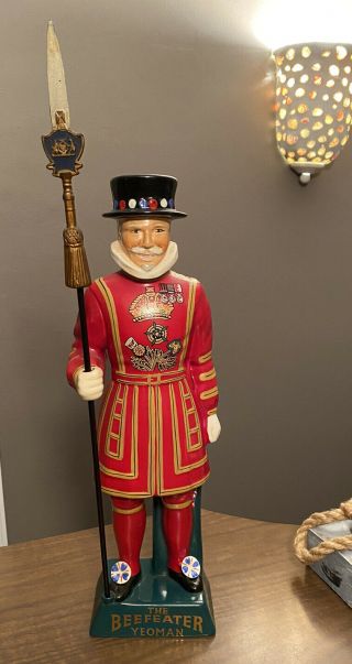 Beefeater Yeoman Staffordshire Hand Painted Gin Decanter Maryland Tax Stamp