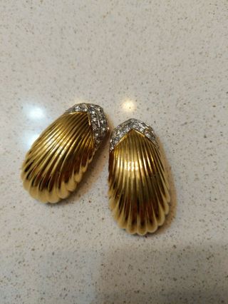 Vintage 1980s Signed St.  John Gold Tone And Rhinestones Clip On Earrings