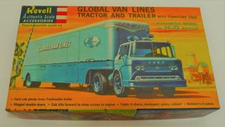 Revell Global Van Lines Tractor & Trailer T - 6018 Vintage