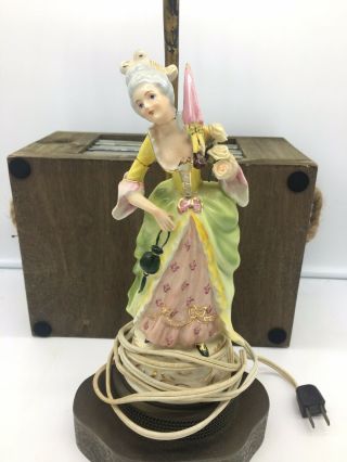 Vintage Figural Accent Table Lamp Porcelain Figurine Colonial Woman