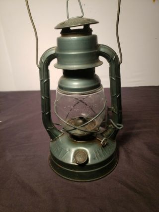 Antique Vintage Green Dietz Little Wizard Lantern W/ Globe