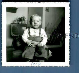 Found B&w Photo N,  9621 Little Boy Sitting On Floor,  Old Tv Behind