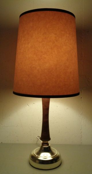Vintage Mid Century Modern Bedside Table Lamp With Shade.
