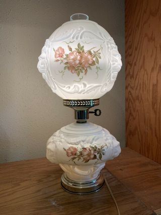Vintage Gone With The Wind Parlor Lamp Embossed Roses Milk Glass W/ Lionns Head